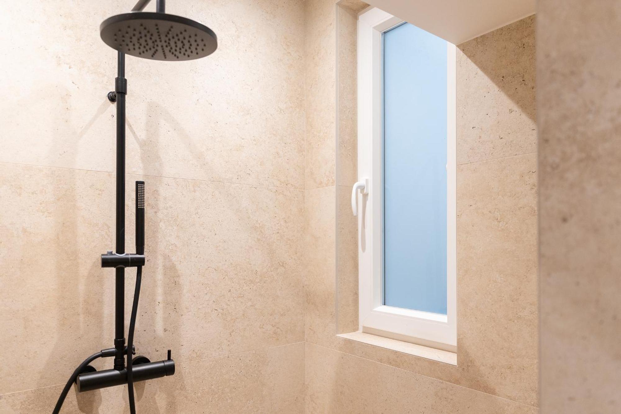 איל-פוריאנה Florette Suite Designer Finish With Stunning Lounge Terrace By Arcobnb מראה חיצוני תמונה